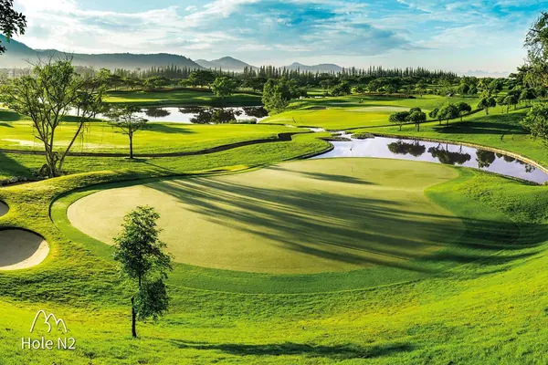 Black Mountain Golf Club — photograph 3
