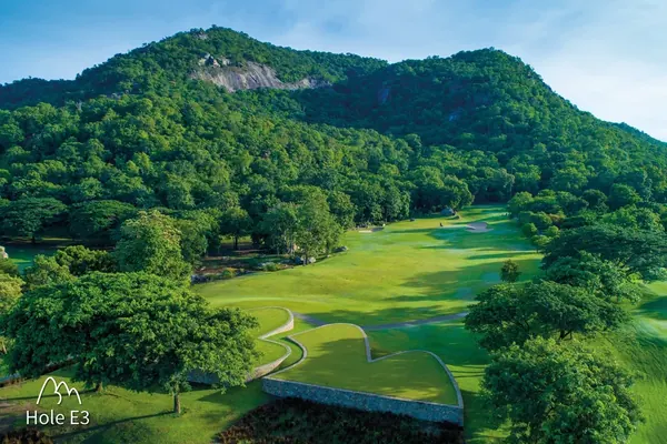 Black Mountain Golf Club — photograph 4