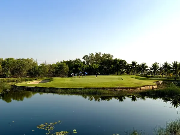 Royal Bang Pa-In Golf Club — photograph 7