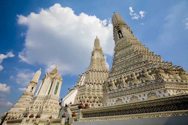 Bangkok temples & street food — photograph 4